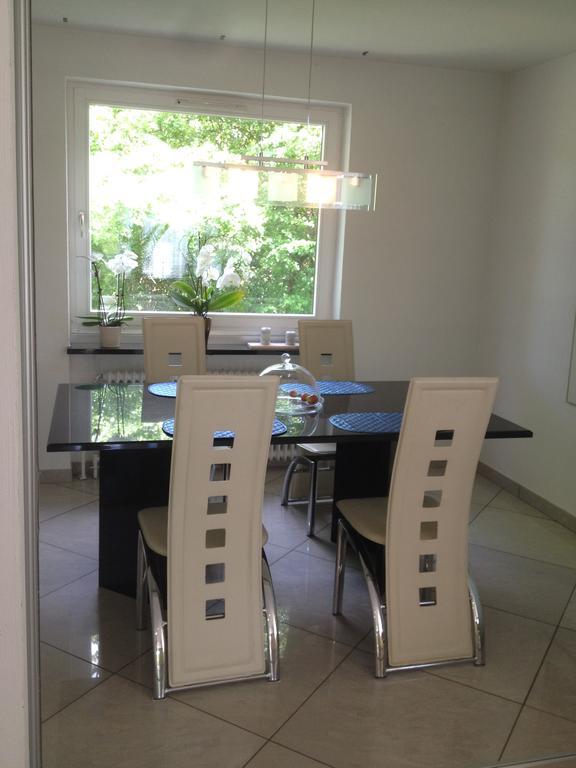 Solrosen I Simrishamn - Oesterlen Kamer foto